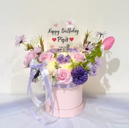 Bloom Box Akrilik Ucapan Ulang Tahun Puncak Jaya